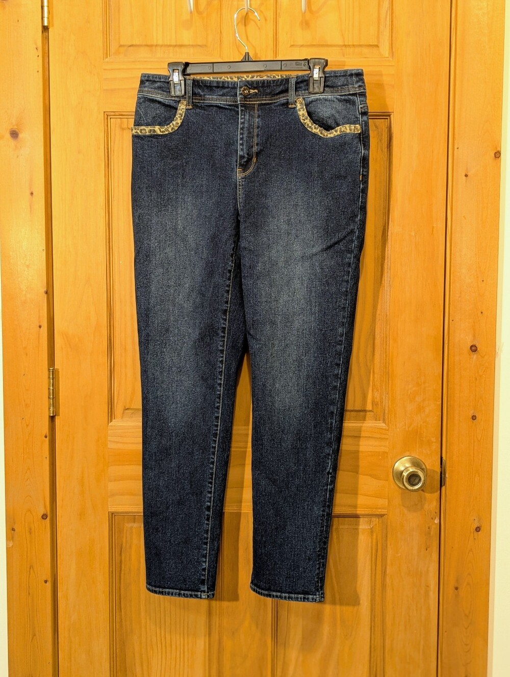 Chicos Ankle Jeans Sz 1 Med Blue Denim Animal Leopard Print Trim Stretch Casual